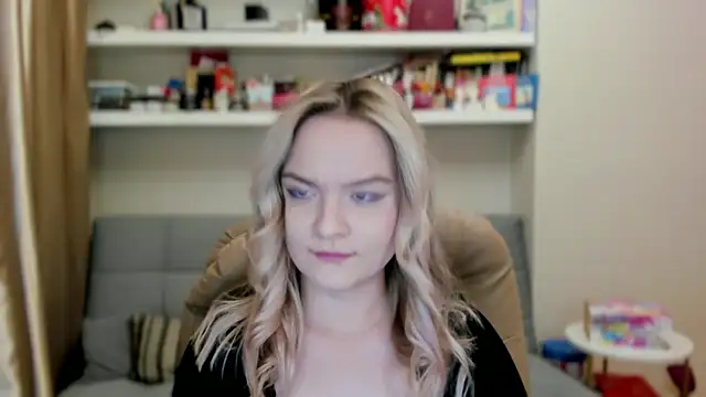 Kara Smith  online show from 06/19/26, 11:09
