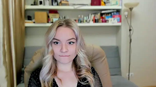 Kara Smith  online show from 10/25/25, 12:10