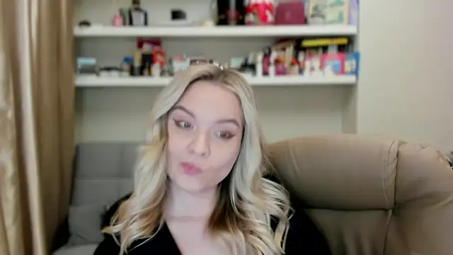 Kara Smith  online show from 05/21/26, 12:08