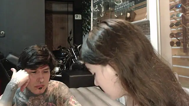 Snapshot of Alucard-Carmila chatting on 09/13/25, 03:50 Alucard-Carmila online show from 09/13/25, 03:50