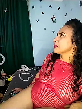 AlexaNovoa  online show from 12/16/25, 12:48