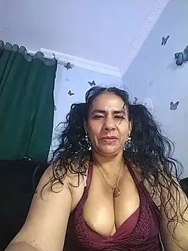 Snapshot of AlexaNovoa_ chatting on 07/15/26, 02:40 AlexaNovoa online show from 07/15/26, 02:40