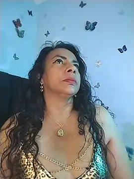 AlexaNovoa  online show from 05/31/26, 01:44