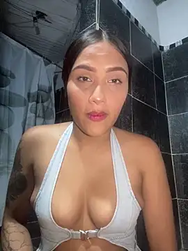 Snapshot of iamsara_21 chatting on 02/01/26, 01:15 iamsara 21 online show from 02/01/26, 01:15