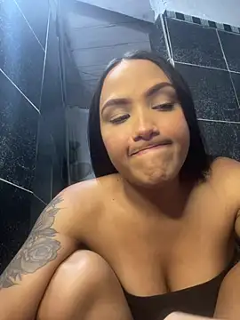 Snapshot of iamsara_21 chatting on 02/28/26, 02:33 iamsara 21 online show from 02/28/26, 02:33