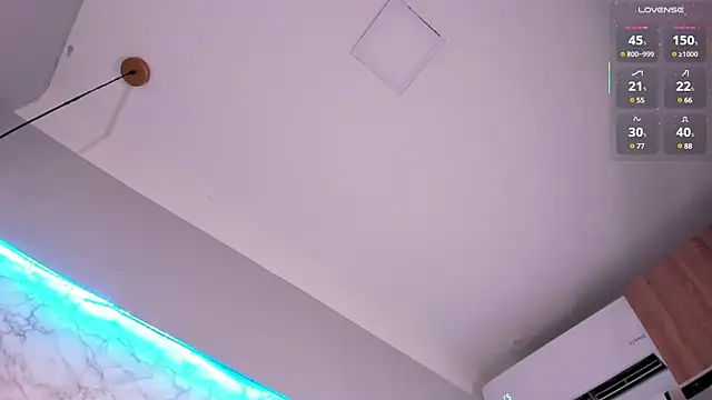 Snapshot of DivineMegan chatting on 03/12/25, 05:35 DivineMegan online show from 03/12/25, 05:35