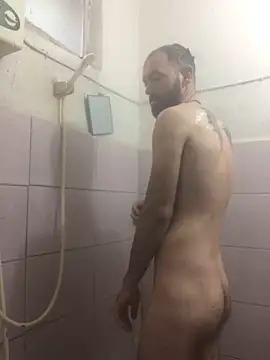 Snapshot of Miximum4848 chatting on 12/18/25, 01:15 Miximum4848 online show from 12/18/25, 01:15