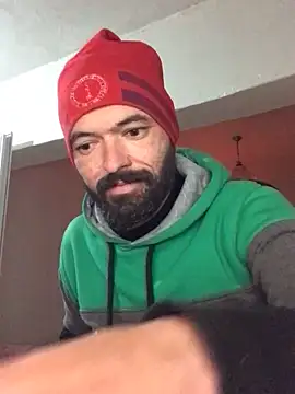 Snapshot of Miximum4848 chatting on 12/17/25, 08:14 Miximum4848 online show from 12/17/25, 08:14