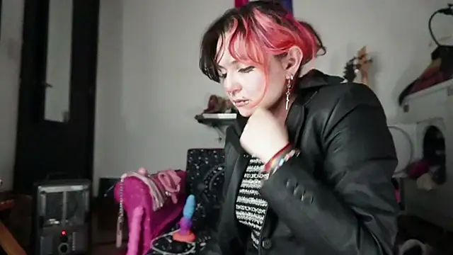 Devil And Princess online show from 09/23/25, 03:46