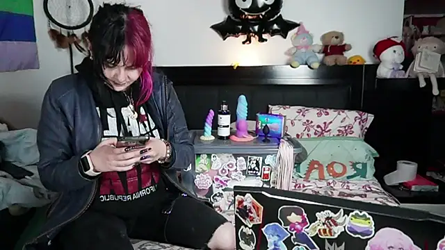 Devil And Princess online show from 02/03/26, 01:27