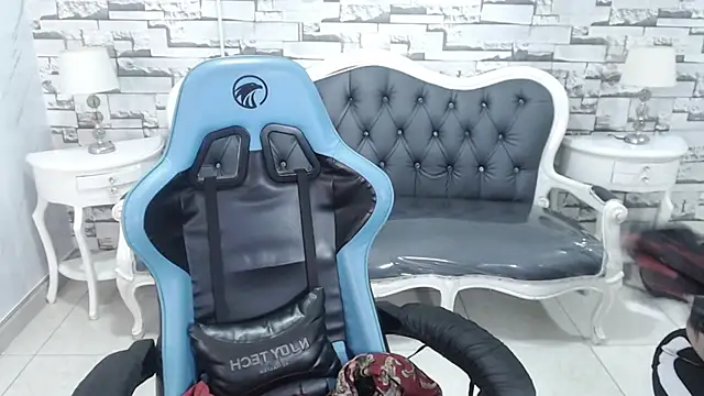 valeria a1 online show from 11/18/25, 02:27