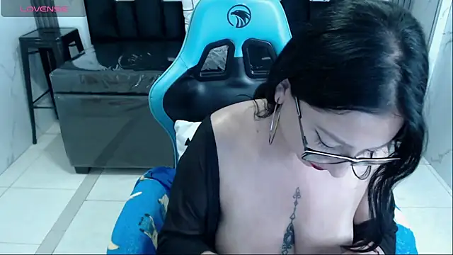 valeria a1 online show from 04/11/26, 07:56