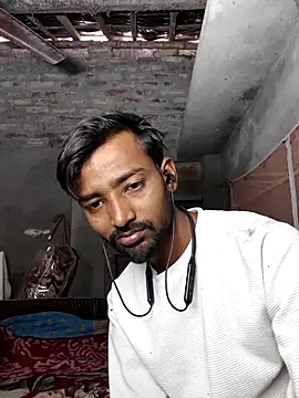 India HOT23 online show from 12/15/25, 05:35