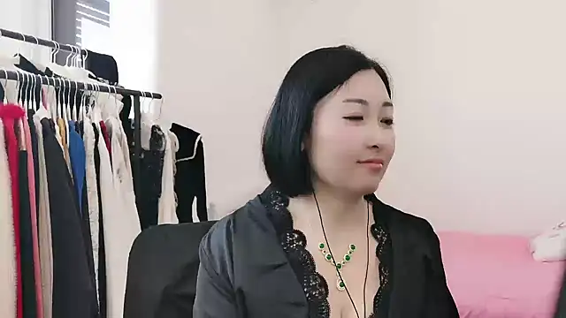 Rachel-6600 online show from 04/15/26, 02:06