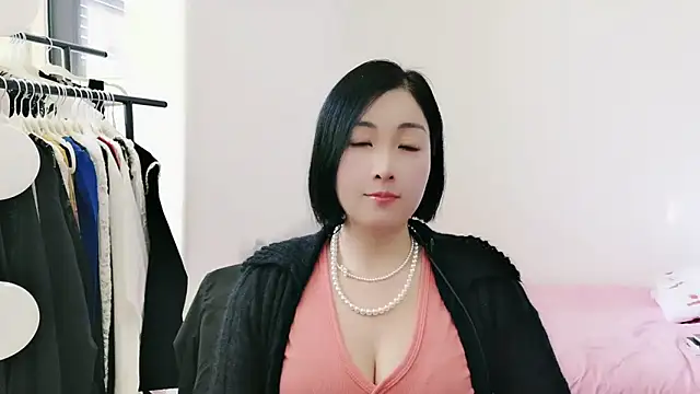 Rachel-6600 online show from 04/24/26, 08:38