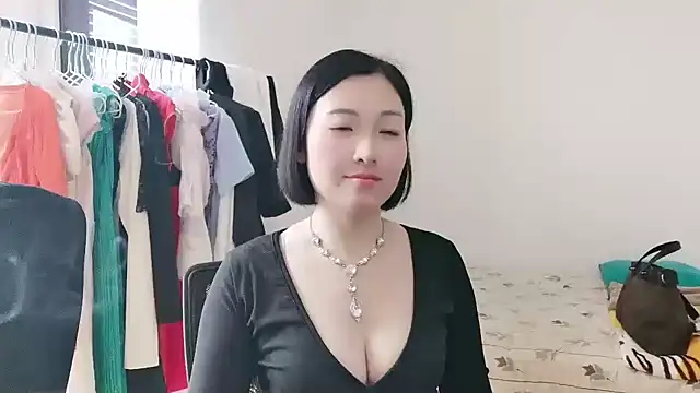 Rachel-6600 online show from 10/30/25, 02:43