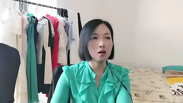 Rachel-6600 online show from 10/14/25, 07:09