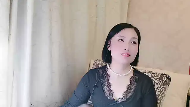 Rachel-6600 online show from 11/12/25, 04:00