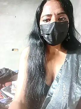 Snapshot of Shakira-Devi chatting on 11/16/25, 11:26 Shakira-Devi online show from 11/16/25, 11:26