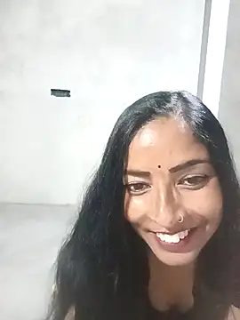 Snapshot of Shakira-Devi chatting on 03/17/25, 05:16 Shakira-Devi online show from 03/17/25, 05:16