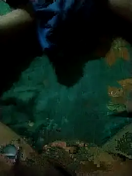 Snapshot of Suvo77Midnight chatting on 09/17/25, 07:38 Suvo77Midnight online show from 09/17/25, 07:38