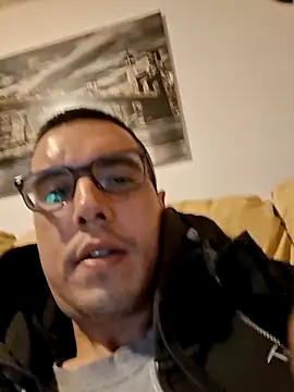 Snapshot of marco199077 chatting on 02/26/26, 09:48 marco199077 online show from 02/26/26, 09:48