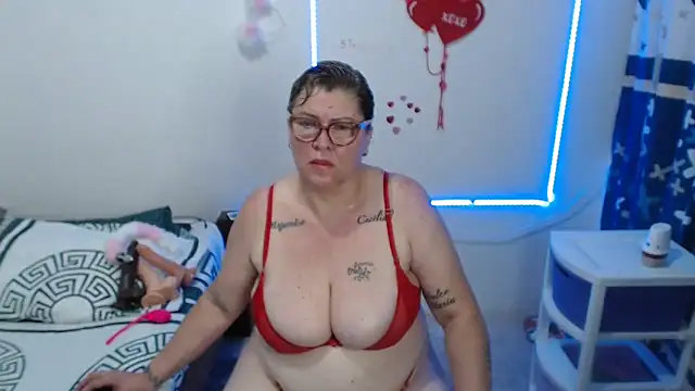 Olgahunder online show from 03/26/26, 02:54