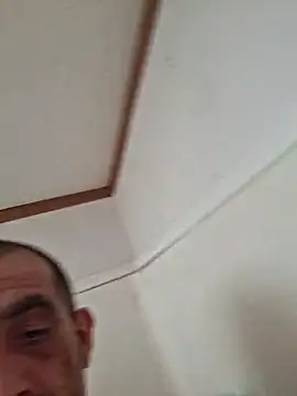 Snapshot of mayg chatting on 05/19/26, 09:11 mayg online show from 05/19/26, 09:11