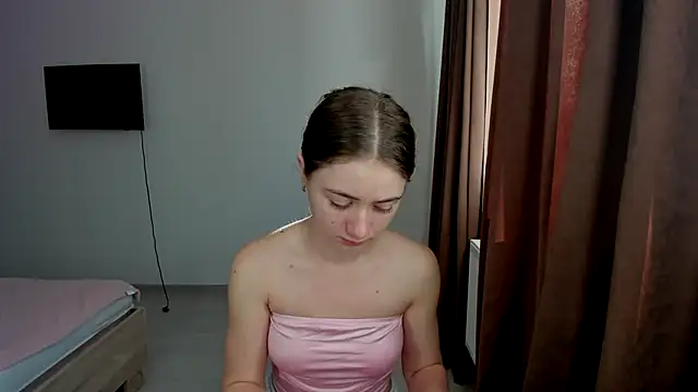 LilyHaart online show from 10/25/25, 06:34