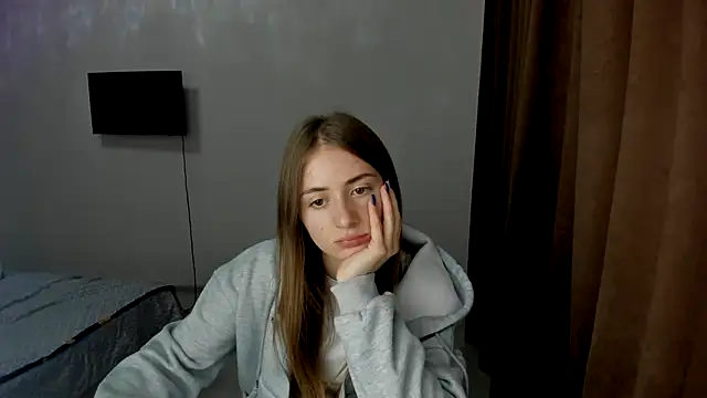 LilyHaart online show from 10/12/25, 04:30