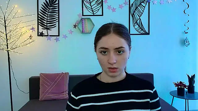 LilyHaart online show from 03/22/25, 12:57