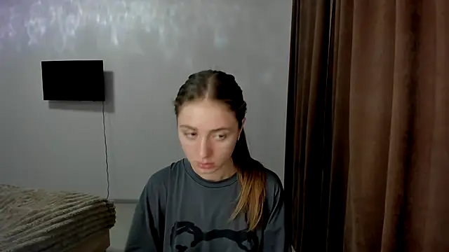 LilyHaart online show from 10/15/25, 04:11