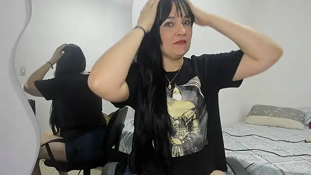 Snapshot of megan_milf79 chatting on 10/12/25, 12:56 megan milf79 online show from 10/12/25, 12:56