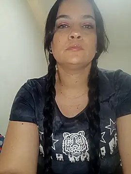 megan milf79 online show from 04/27/26, 10:30