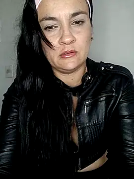 Snapshot of megan_milf79 chatting on 03/20/25, 04:18 megan milf79 online show from 03/20/25, 04:18