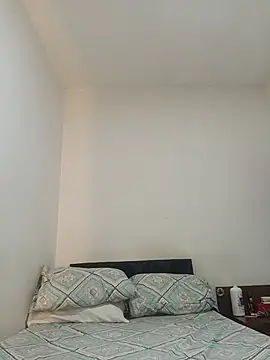 megan milf79 online show from 05/27/26, 09:11