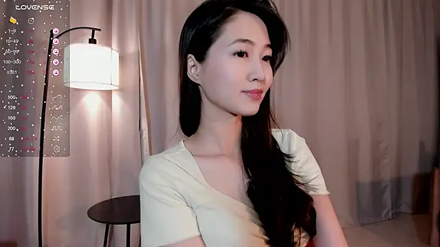 SeulBi online show from 11/17/25, 05:06