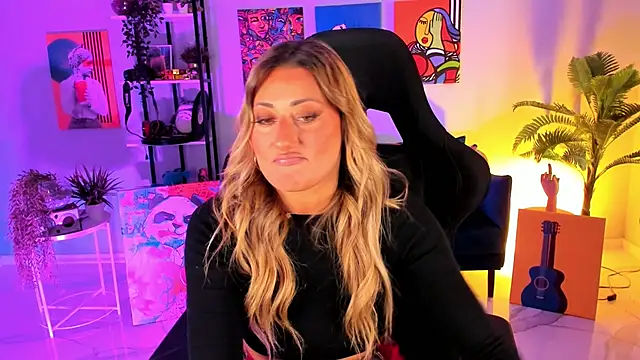 SarahAlluring online show from 10/04/25, 01:23