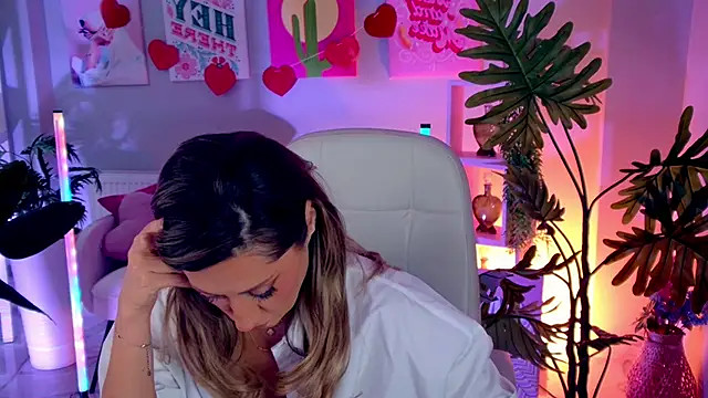 SarahAlluring online show from 02/19/26, 12:02