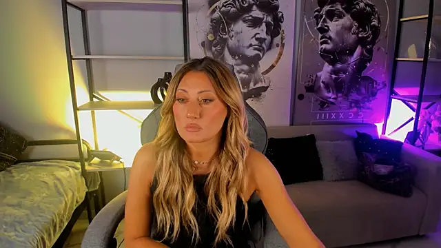 SarahAlluring online show from 09/13/25, 01:00