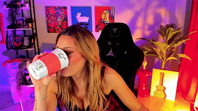 SarahAlluring online show from 12/22/25, 12:38