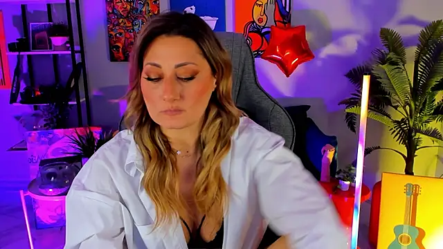 SarahAlluring online show from 03/07/26, 02:11