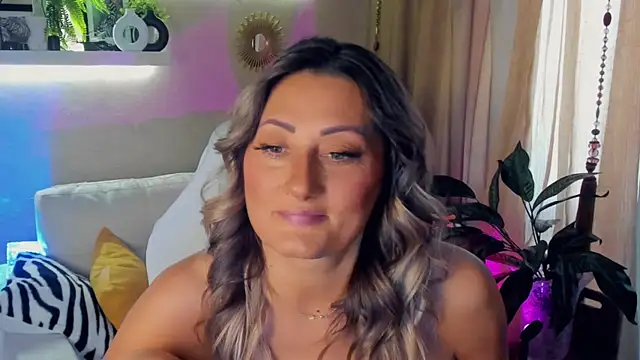 SarahAlluring online show from 05/31/26, 09:15