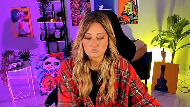 SarahAlluring online show from 09/26/25, 12:12