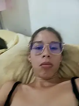 Snapshot of Sexi_girl29 chatting on 06/20/26, 02:49 Sexi girl29 online show from 06/20/26, 02:49