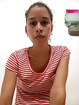 Snapshot of Sexi_girl29 chatting on 05/03/26, 05:01 Sexi girl29 online show from 05/03/26, 05:01