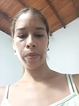 Snapshot of Sexi_girl29 chatting on 06/21/26, 02:45 Sexi girl29 online show from 06/21/26, 02:45