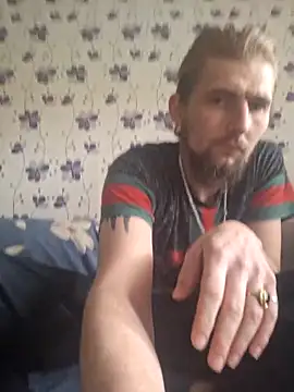 Snapshot of ThePython666 chatting on 10/08/25, 11:56 ThePython666 online show from 10/08/25, 11:56