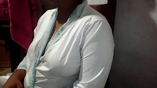 Sydneyputinha online show from 03/26/26, 11:02