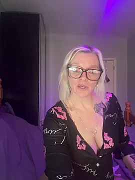 Curvy-Cleo online show from 02/10/26, 12:15